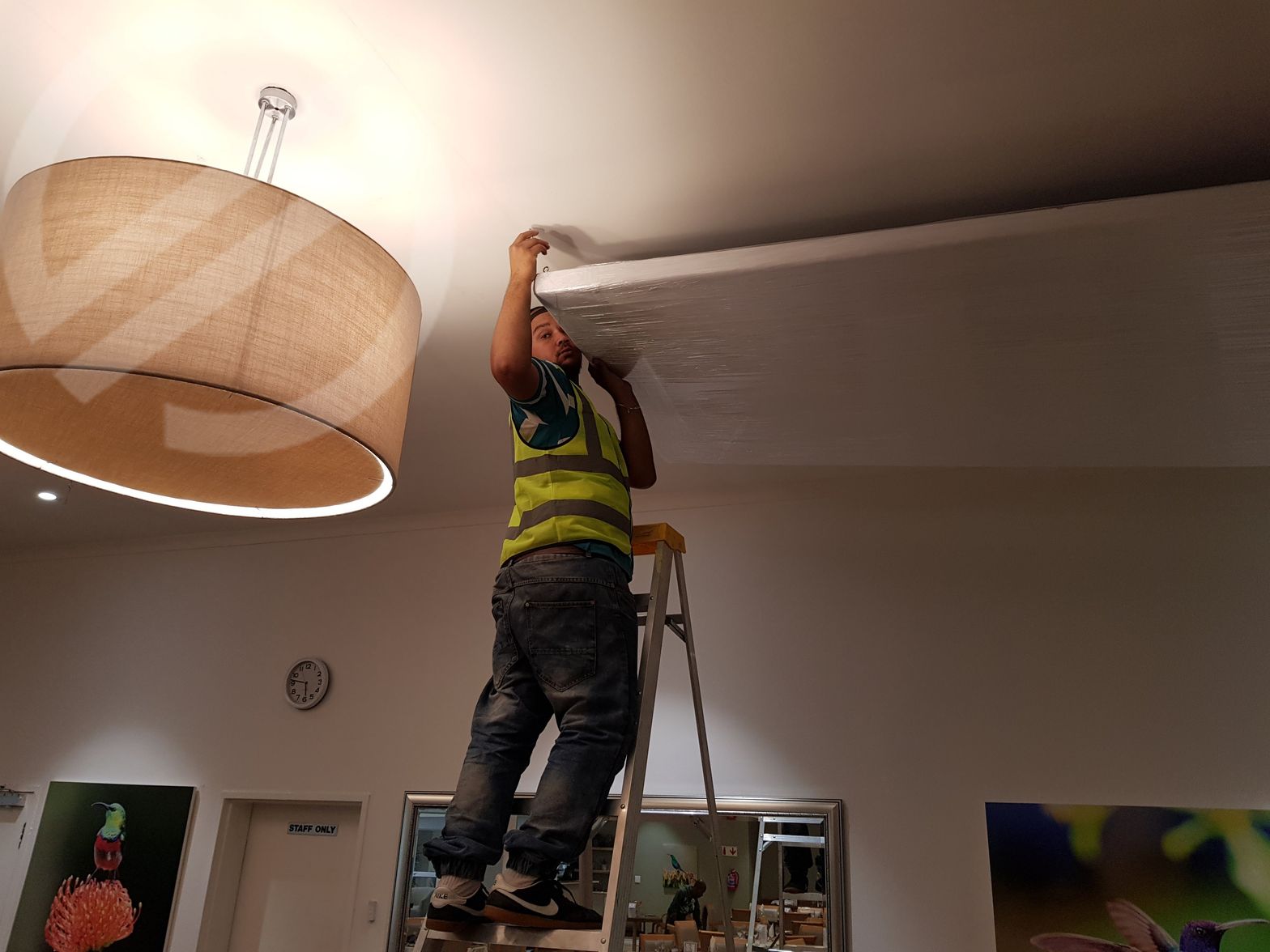 Decorative Lounge Treatment