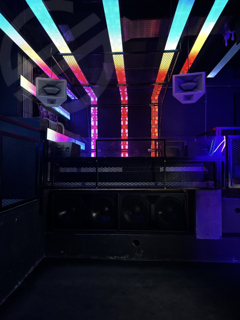 Chain Curtain LED Installation