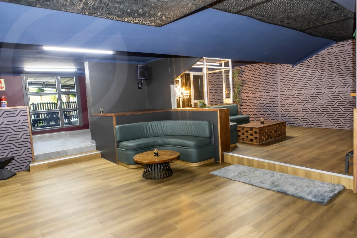 Luxury Bar Speaker Integration